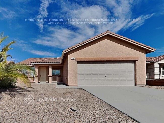 Building Photo - 216 Lynbrook St