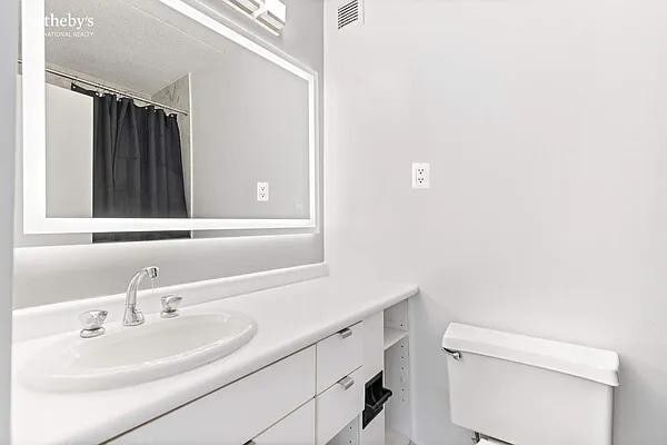 Photo - 280 Rector Pl Unidad 5L