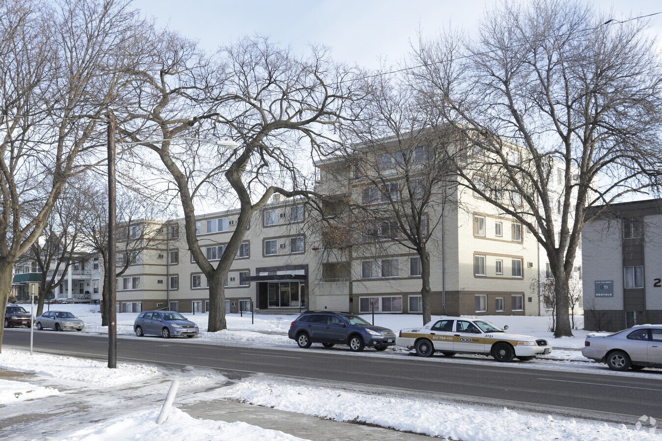 Photo - Blaisdell Court