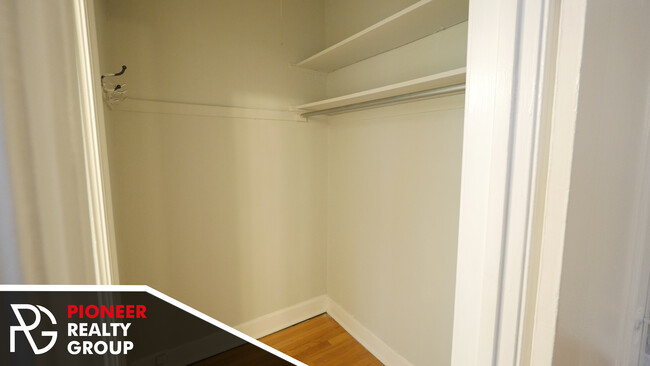 Photo - 556 W Arlington Pl