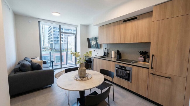 Photo - 121 NE 5th St Unidad SI ID1468395P