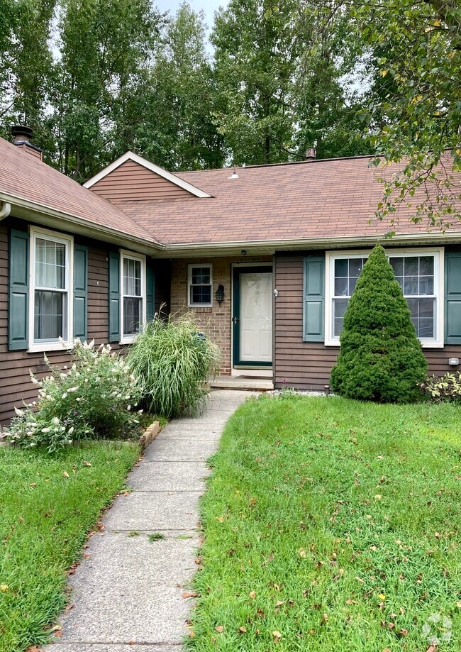 Building Photo - 4 Stanwood Ct Rental