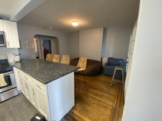 Photo - 608 Washington St Unit 3rd floor