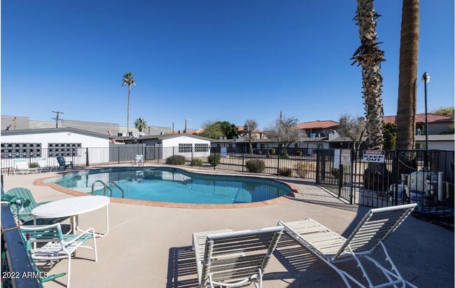 Photo - 2020 W Hayward Ave