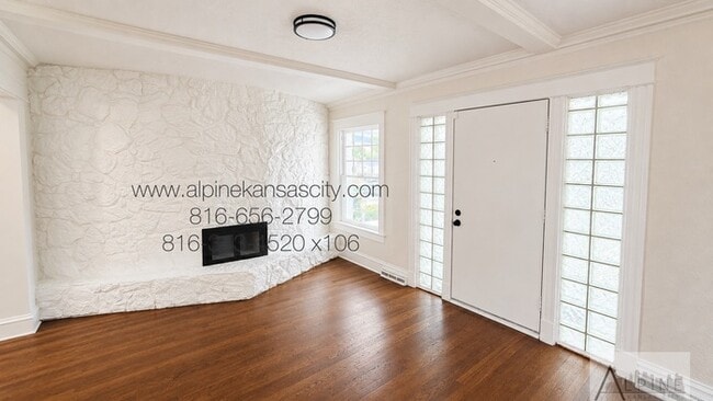 Photo - Spacious Home in Oak Park SW