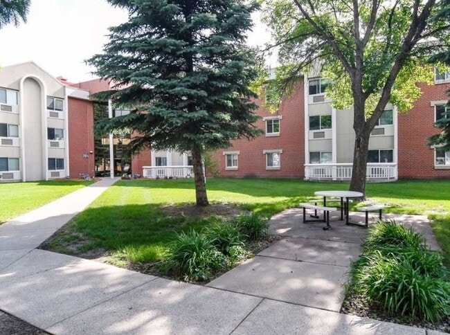 Parkwood Senior Living 55+