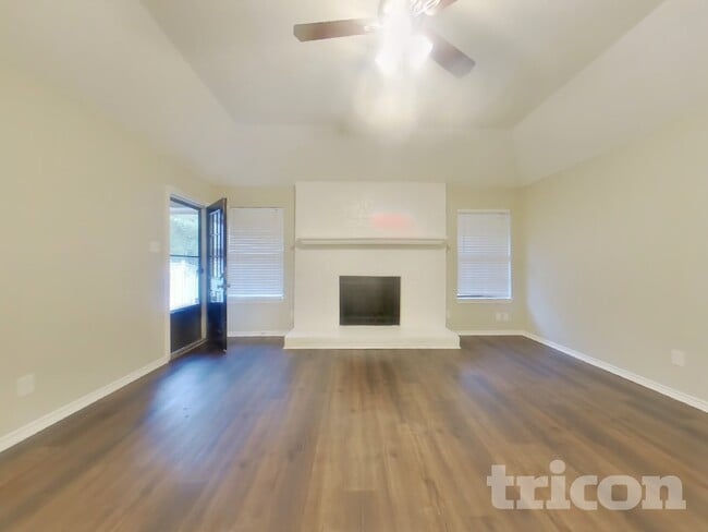 Photo - 2125 W Nathan Lowe Rd