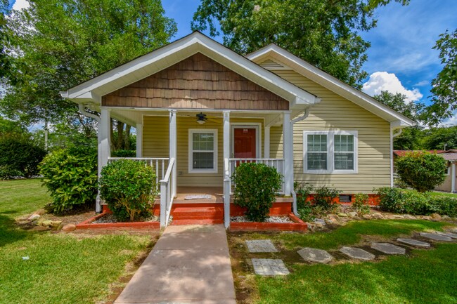 Photo - 109 11th Ave N