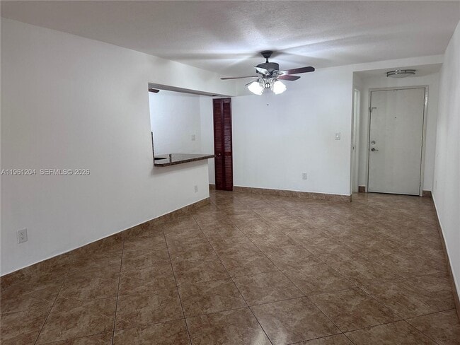 Photo - 10257 NW 9th Street Cir Unidad 113-10