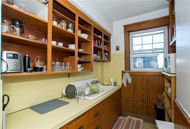 Photo - 117 Grove St Unit 3