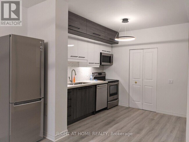Photo - 152 St Patrick St Unit 208