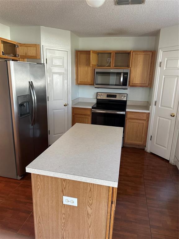 Photo - 703 Bluebill Way