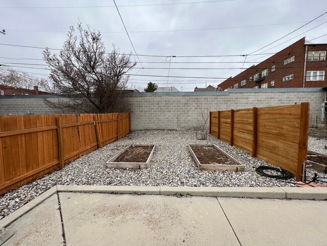 Photo - 729 E Linden Ave