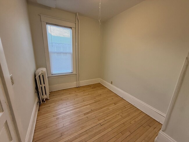 Photo - 1068 N Woodbridge St Unidad 1