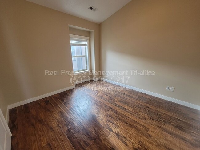 Photo - 2348 W 49th Ave