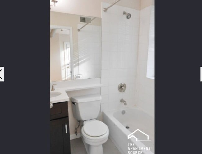 Photo - 2520 W Leland Ave Unit 2B