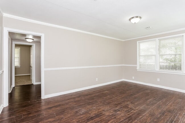 Photo - 3037 Columbus Ave