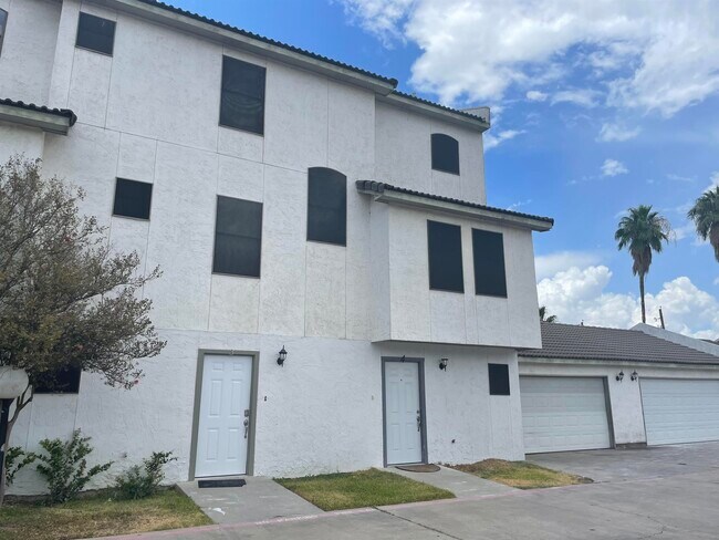 Photo - 100 W Village Blvd Unit 3