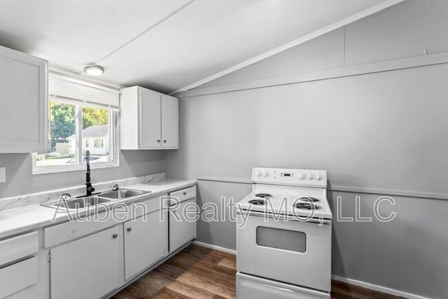 Photo - 1300 S Appleton Ave Unidad A