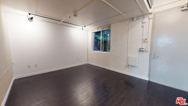 Photo - 1130 Flower St Unit 107