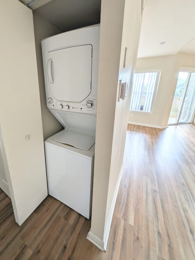 Photo - 4863 Via Palm Lks Unit 811