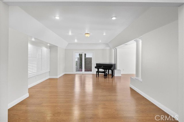 Photo - 25912 Densmore Dr