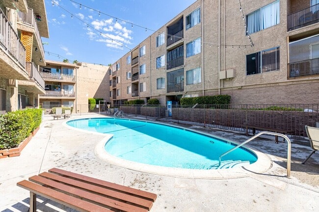 Welcome to Sherman West Apartments !!!