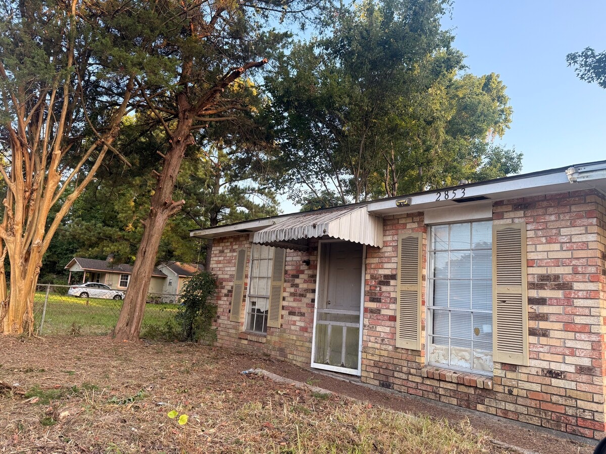 Photo - 2853 Wren St