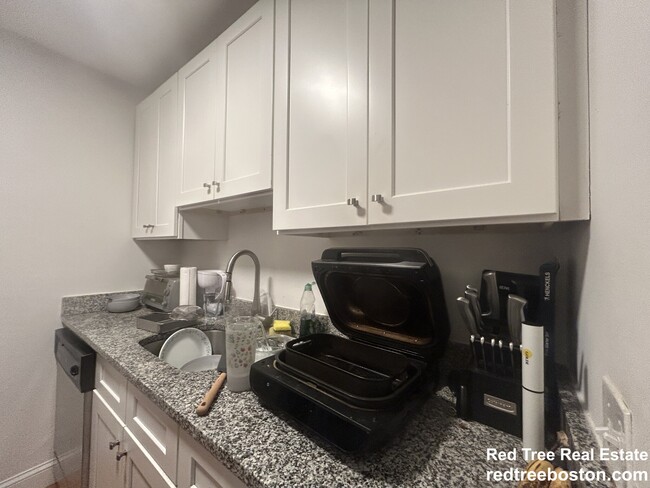 Photo - 776 Columbus Ave Unidad #5 Rental