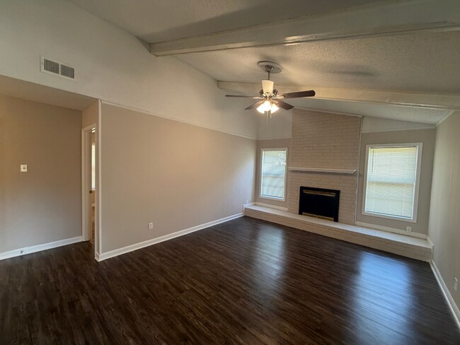 Charming 3BR/2BA Bartlett Area Home | High Ceilings, Brick Fireplace & Fenced Yard