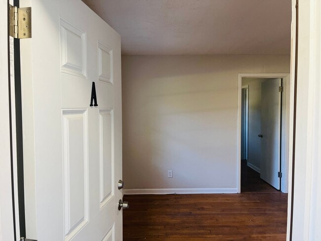 Photo - 531 Locke St Unit 531 Locke St-  A