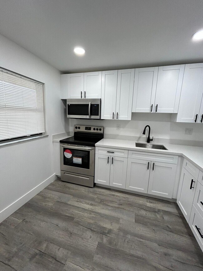 Photo - 8875 Fontainebleau Blvd