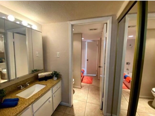 Photo - 9000 Bissonnet St Unidad 307