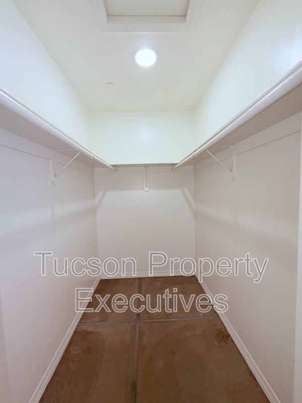 Photo - 1412 E 25th St