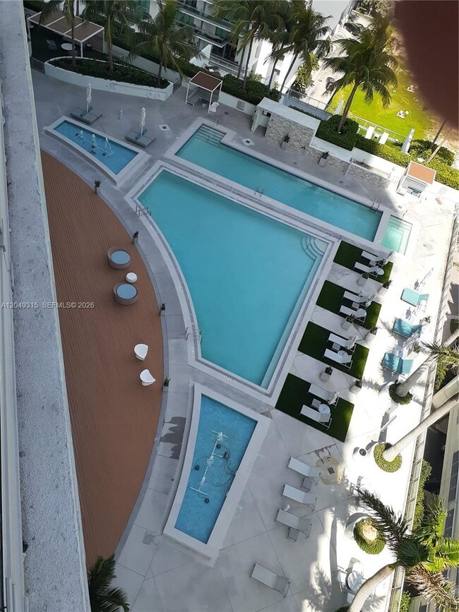 Photo - 90 SW 3rd St Unit 1914