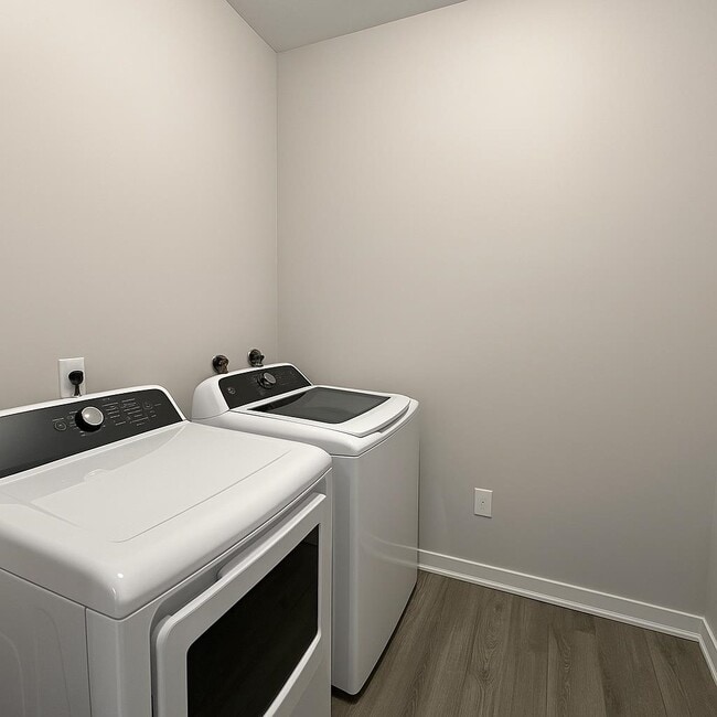 Photo - 512 Monastery Pl Unit 3 (left  on back building)