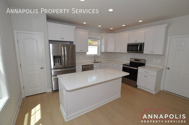 Photo - 503 Highland Dr