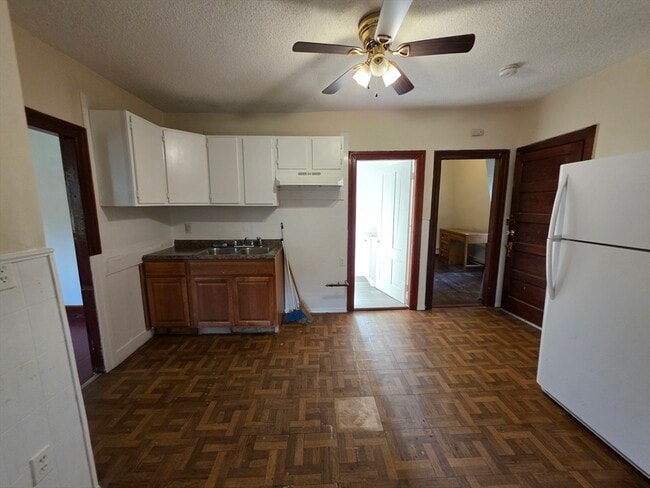 Photo - 4 Home St Unidad 3