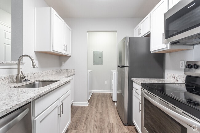 1BR,1BA,-860SF The Wave