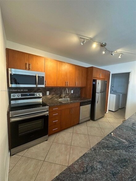 Building Photo - 9273 Collins Ave Unit 701 Rental