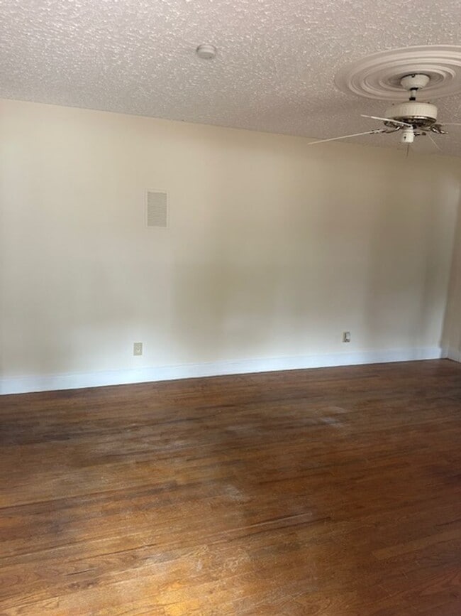 Photo - 1208 Neal St