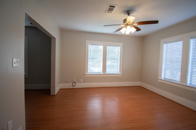 Photo - 421 W Fisher St