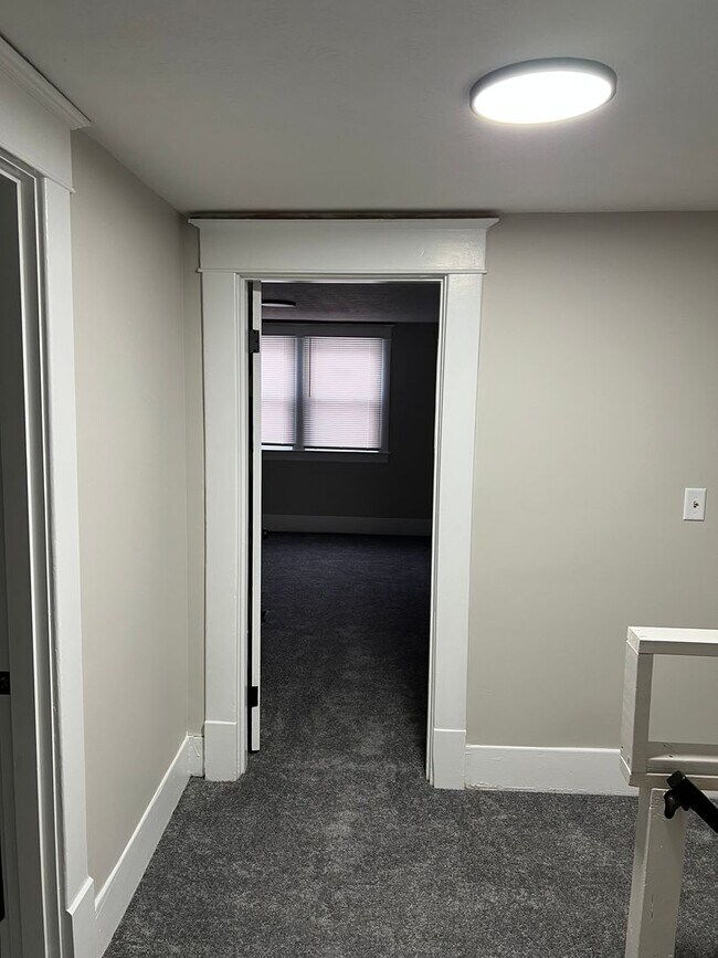 Photo - Gorgeous Fully Renovated 3 Bedroom House!