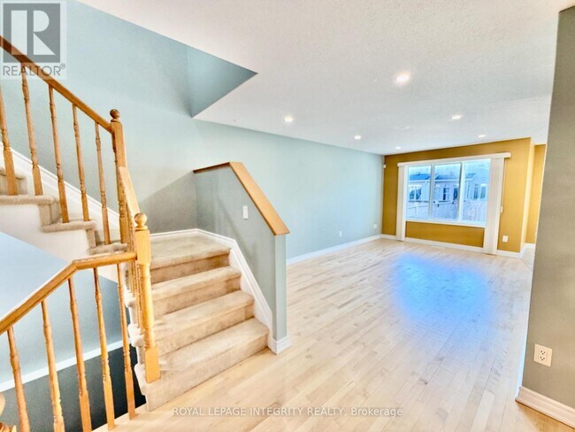 Photo - 313 Glenbrae Ave