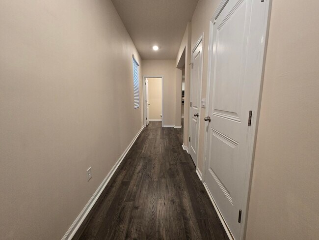 Photo - 4053 Crimson Pass