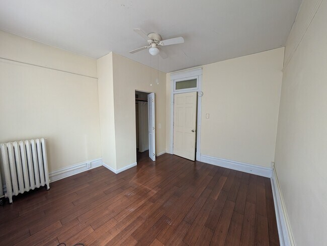 Photo - 2009 University Ave Unit 1