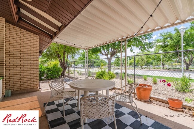 Photo - 3 Bedroom End Unit Home in Downtown St. Ge...