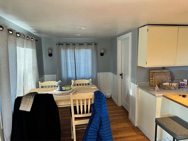 Photo - 1626 Drake Rd