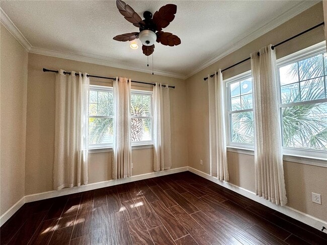 Photo - 3231 Nautical Pl S
