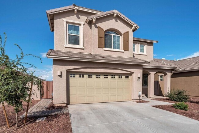 Spacious 5 Bedroom Home in Beautiful Chand... - Spacious 5 Bedroom Home in Beautiful Chand...